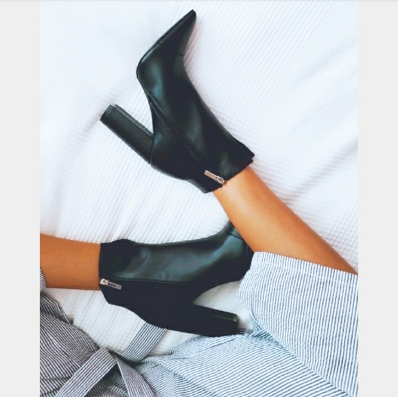 🆕️The Toronto// black boot - Picture 6 of 6